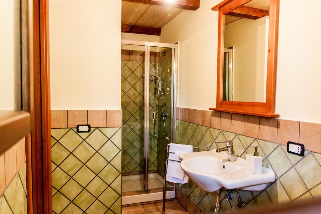Hôtel La Taverna Dei Briganti à Cotronei Chambre photo