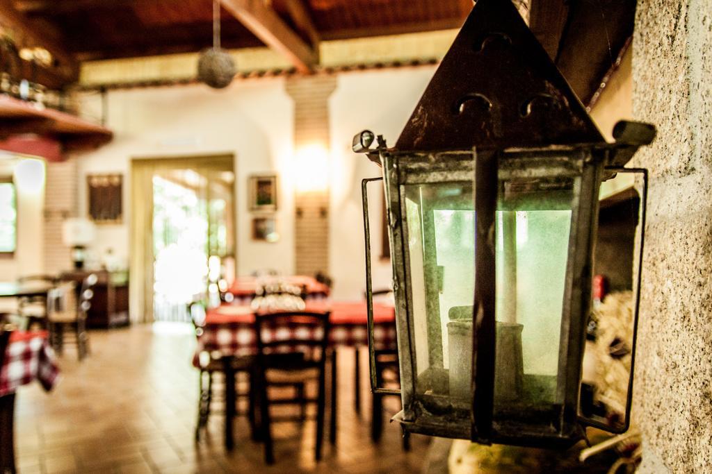 Hôtel La Taverna Dei Briganti à Cotronei Extérieur photo